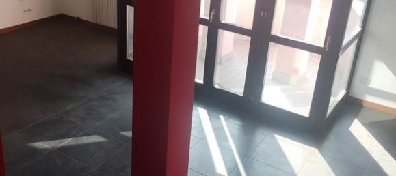 3 rooms Office in Ponte Lambro, Italy No. 250149 3