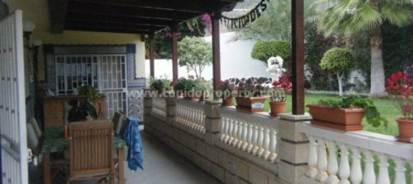 3 bedrooms Villa in Valle de San Lorenzo, Spain No. 712 2