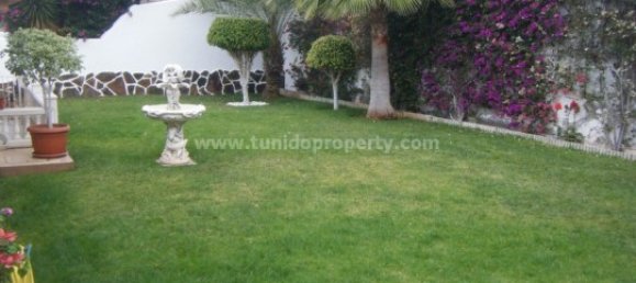 3 bedrooms Villa in Valle de San Lorenzo, Spain No. 712 4