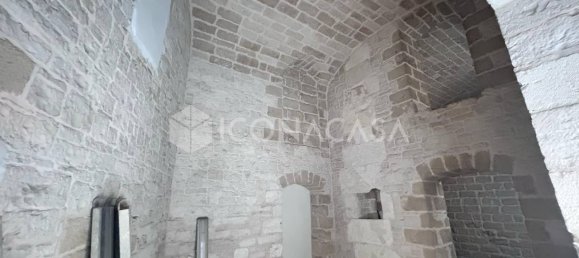 Квартира с 2 комнатами в Битонто, Италия № 21254 10