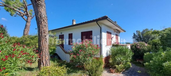 4 Schlafzimmer Villa in Numana, Italy, Nr. 106566 29