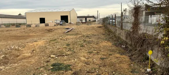 Terrain à Saint-Germain-du-Puy, France 1736m² No. 68616 3