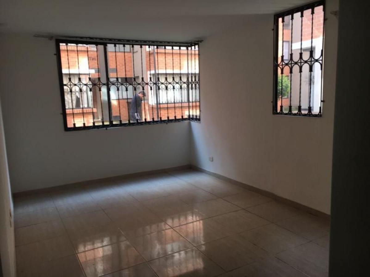 3 bedrooms House in Cundinamarca, Colombia No. 4702