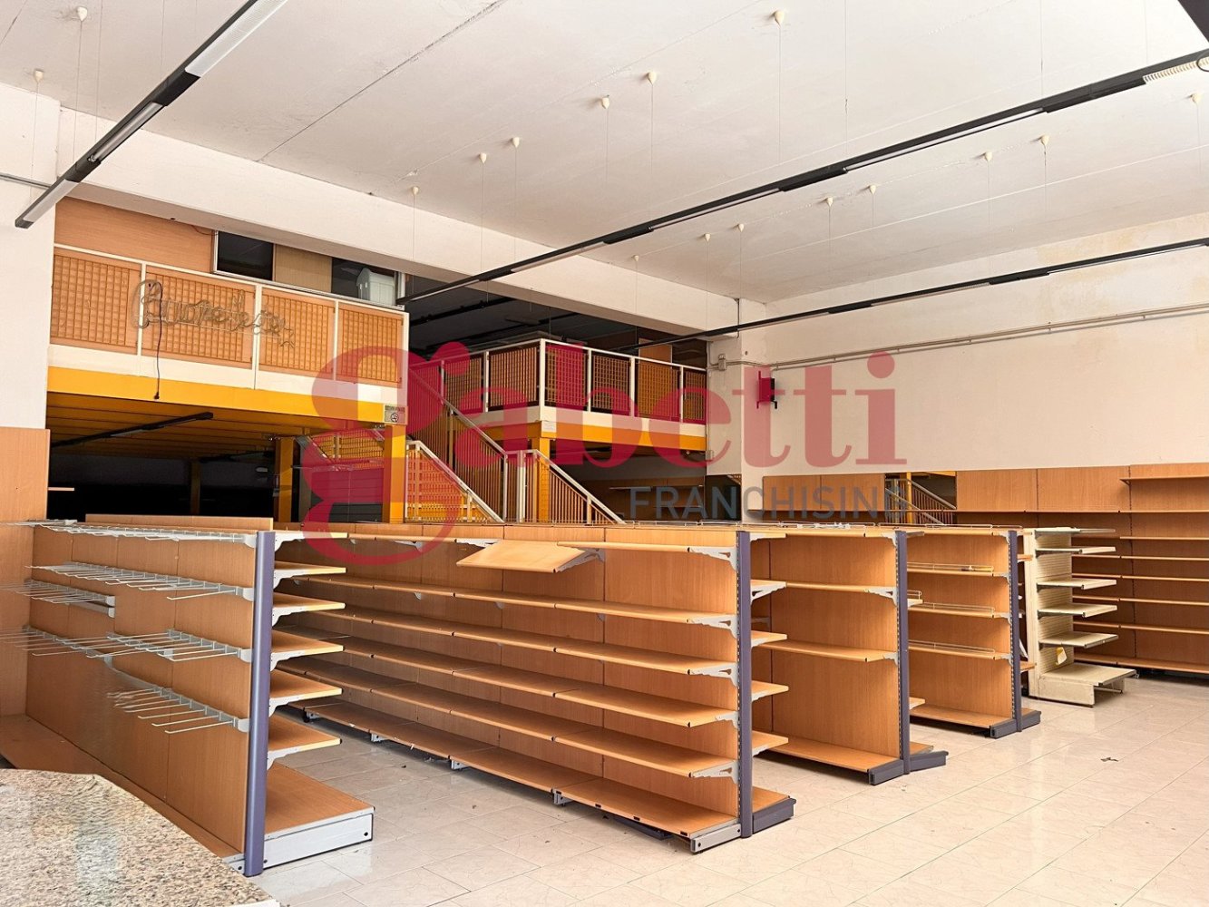 Imóvel comercial em Venafro, Italy 599 m² N.º 73562