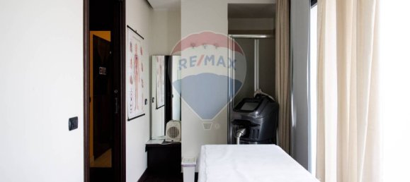 5 rooms Commercial property in Concorezzo, Italy No. 58222 14