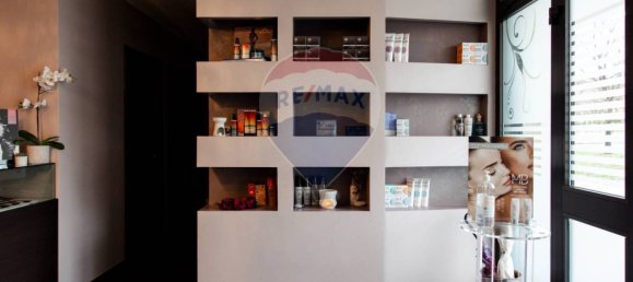 5 rooms Commercial property in Concorezzo, Italy No. 58222 32