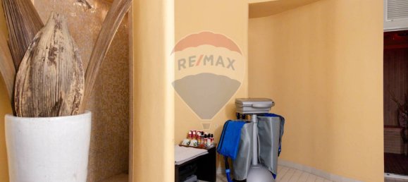 5 rooms Commercial property in Concorezzo, Italy No. 58222 4