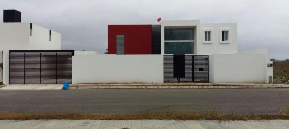 4 bedrooms House in Merida, Mexico No. 150521 2