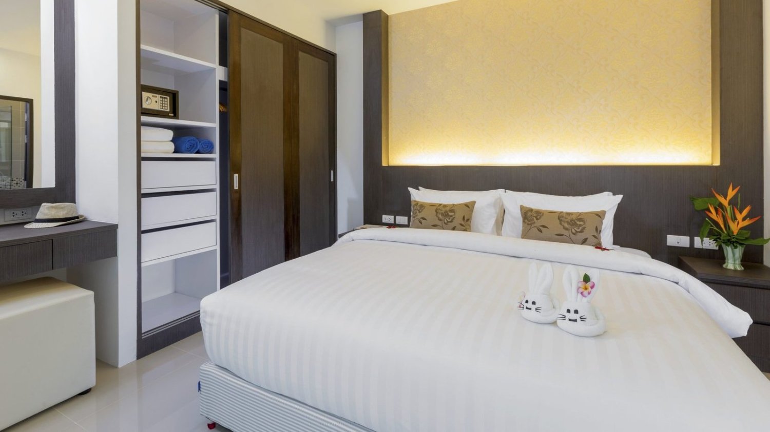 Кондоминиум  с 1 спальней в Patong Bay Hill, Пхукет, Таиланд № 28173