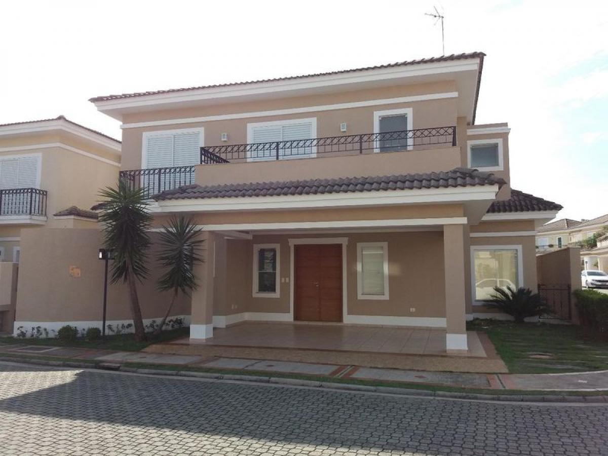 Casa de 4 dormitorios en Sao Paulo, Brazil No. 536577