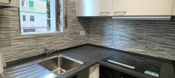 Apartamento de 1 dormitorio en Corsico, Italy No. 263730 10