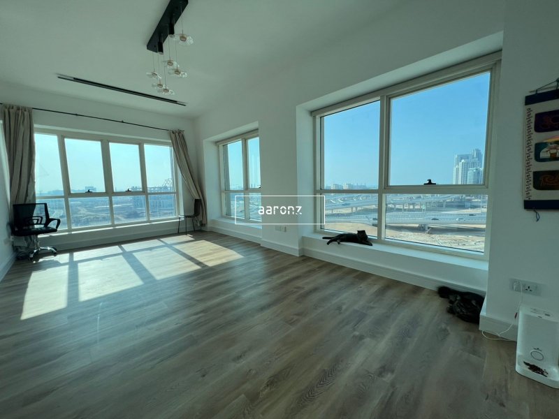 Apartamento de 1 dormitorio en Jumeirah Lake Towers, UAE No. 55964