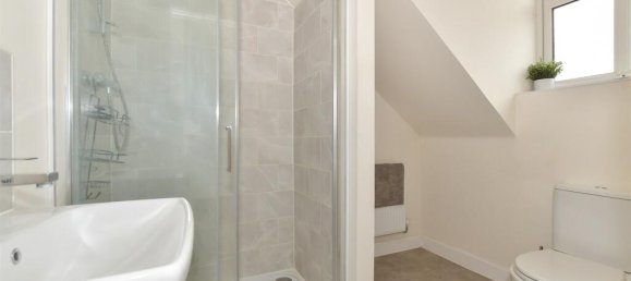 4 غرف نوم منزل في Essex, United Kingdom رقم 3972 8