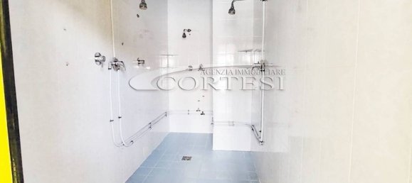 310m² Commercial property in Umbertide, Italy No. 171778 7