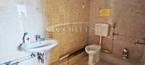 310m² Commercial property in Umbertide, Italy No. 171778 8