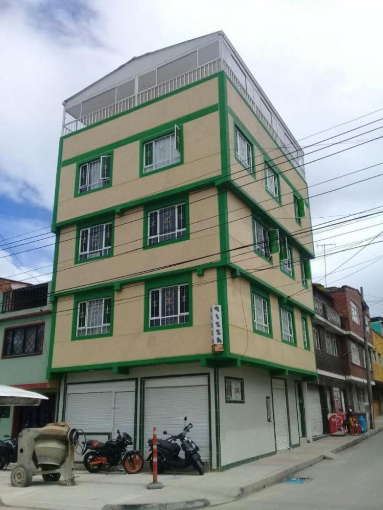 8 Schlafzimmer Haus in Bogota, Colombia, Nr. 12569