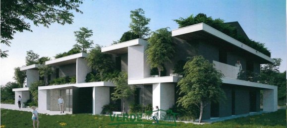 6 rooms Apartment in Castelcucco, Italy No. 106147 3