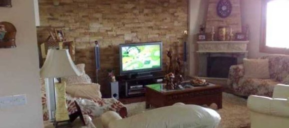 9 bedrooms House in Agios Athanasios, Cyprus No. 6682 7