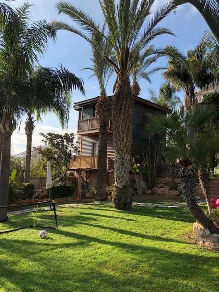 9 bedrooms House in Agios Athanasios, Cyprus No. 6682