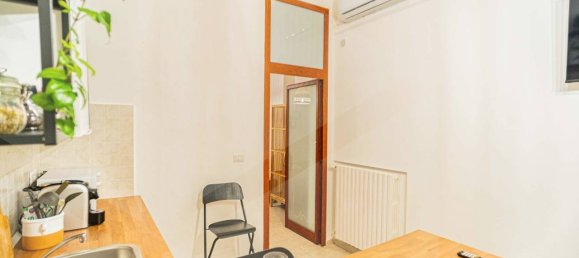 1 bedroom Apartment in Bari, Italy No. 17360 13