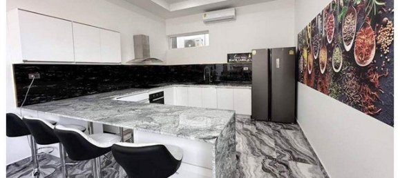 6 bedrooms Cafe / restaurant in Pattaya, Thailand No. 19623 2