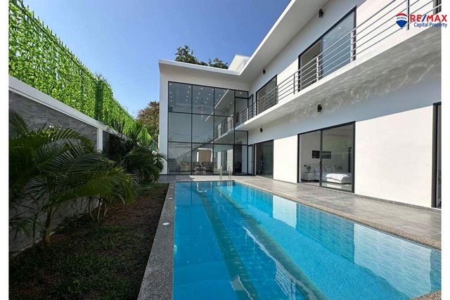 6 bedrooms Cafe / restaurant in Pattaya, Thailand No. 19623