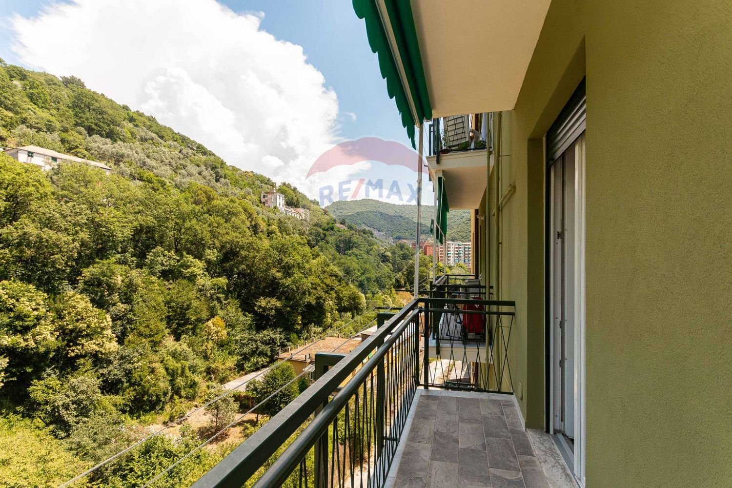 5غرفة شقة في Genoa, Italy رقم 287717