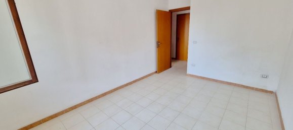3-salle Appartement à Pisa, Italy No. 308164 16