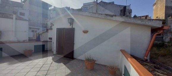 6 rooms House in Vico del Gargano, Italy No. 17176 17