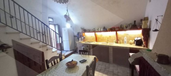 6 rooms House in Vico del Gargano, Italy No. 17176 11