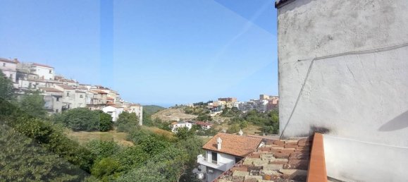 6 rooms House in Vico del Gargano, Italy No. 17176 16