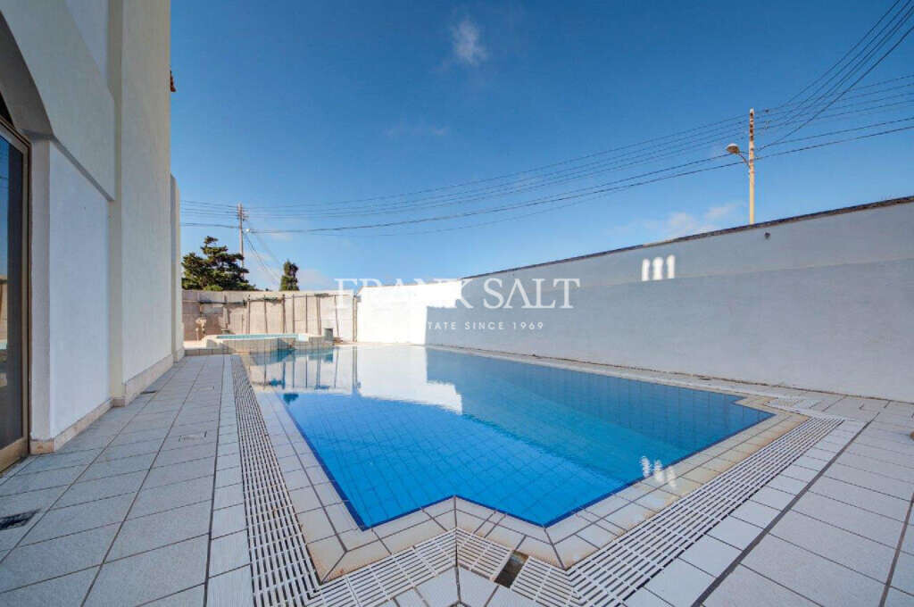 Вилла с 4 спальнями в Рабат, Мальта № 1329