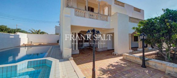 Вилла с 4 спальнями в Рабат, Мальта № 1329 3