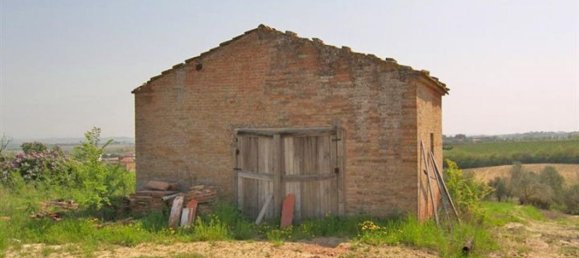 Studio in Torrita di Siena, Italy No. 1474 4