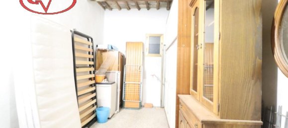 Дом с 6 комнатами в Монтеварки, Италия № 232804 15