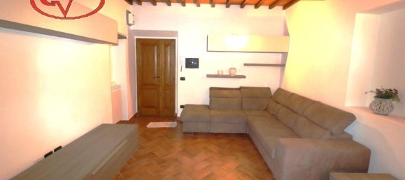 Дом с 6 комнатами в Монтеварки, Италия № 232804 19