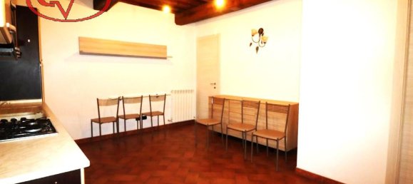 Дом с 6 комнатами в Монтеварки, Италия № 232804 20