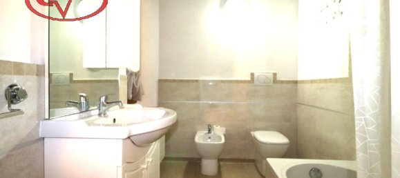 Дом с 6 комнатами в Монтеварки, Италия № 232804 30