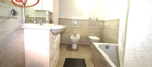 Дом с 6 комнатами в Монтеварки, Италия № 232804 31