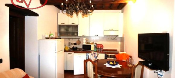 Дом с 6 комнатами в Монтеварки, Италия № 232804 13