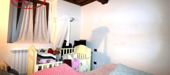 Дом с 6 комнатами в Монтеварки, Италия № 232804 8