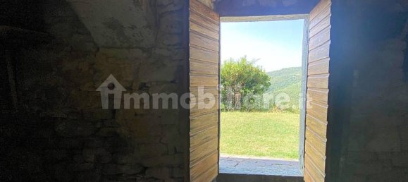 5 Schlafzimmer Haus in Loro Ciuffenna, Italy, Nr. 75893 35