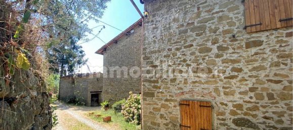 5 Schlafzimmer Haus in Loro Ciuffenna, Italy, Nr. 75893 5