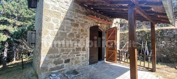 5 Schlafzimmer Haus in Loro Ciuffenna, Italy, Nr. 75893 40