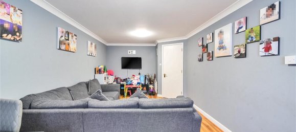 2 bedrooms Apartment in Edgware, United Kingdom No. 12228 12