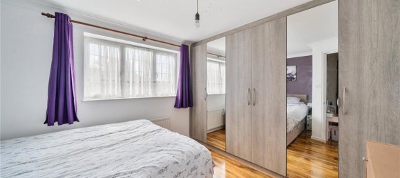 2 bedrooms Apartment in Edgware, United Kingdom No. 12228 8