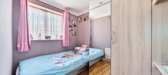 2 bedrooms Apartment in Edgware, United Kingdom No. 12228 4