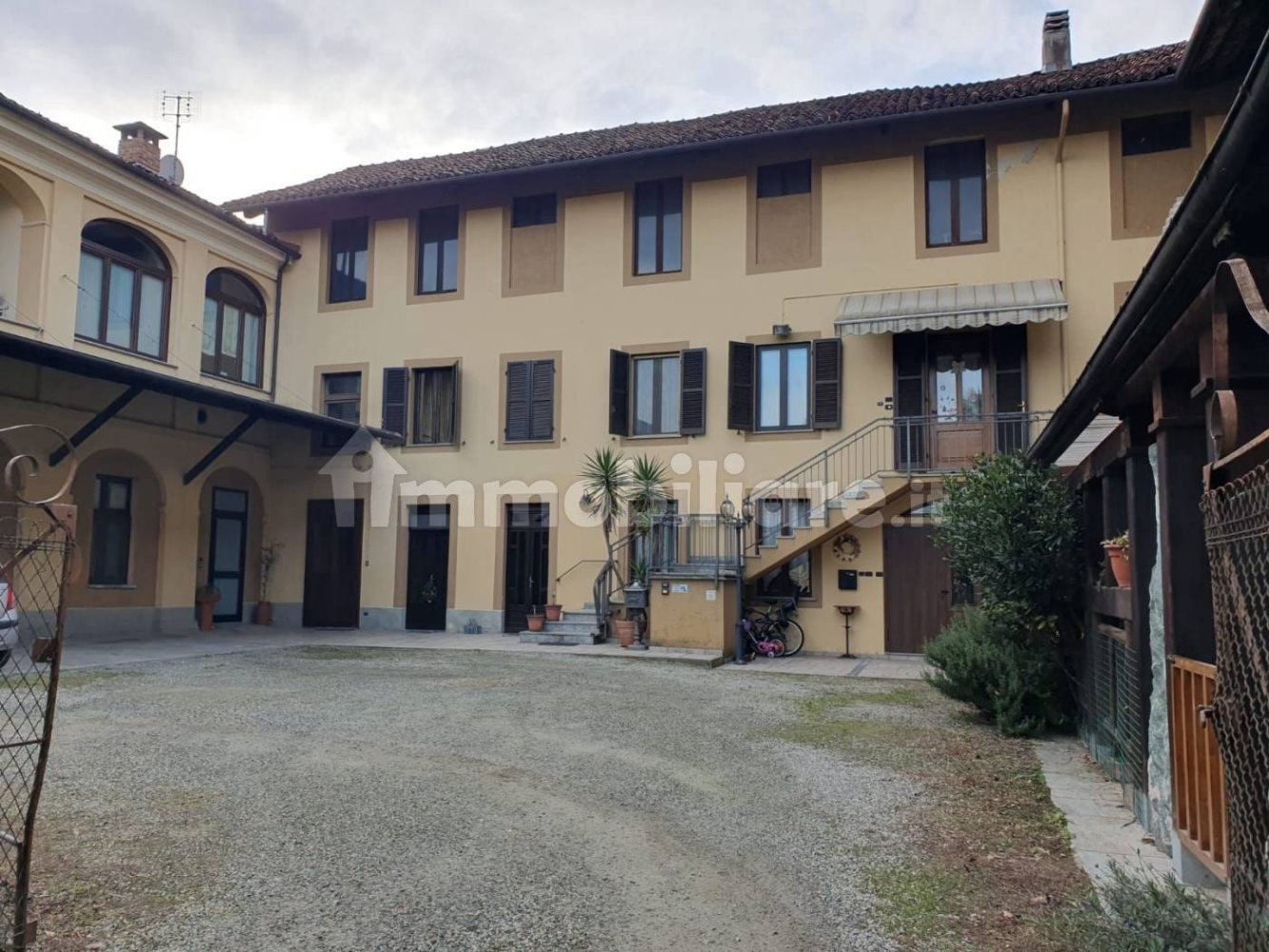 8 bedrooms Apartment in Garzigliana, Italy No. 78658