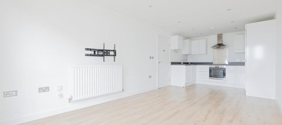 2 bedrooms Apartment in Watford, United Kingdom No. 6074 5