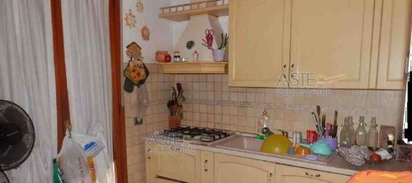 Apartamento de 6 divisões em Pistoia, Italy N.º 40763 18